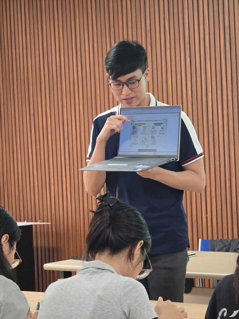 2031521358889209455 (1)