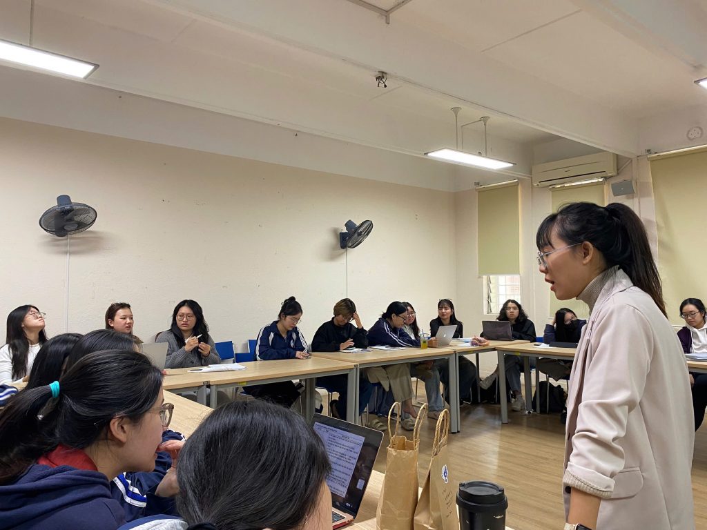 28098275737468072708