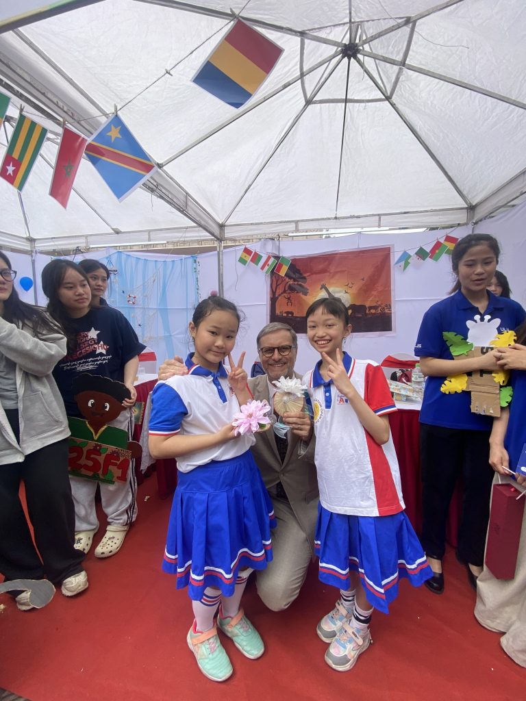 8d74a6903903b75dee12